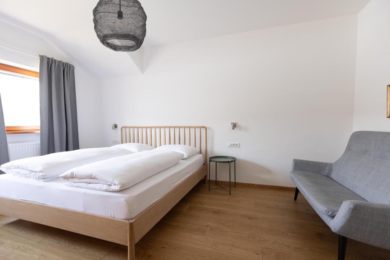 Schoene Wohnung Am Stadtrand Von Meran Valentinhof Exterior foto